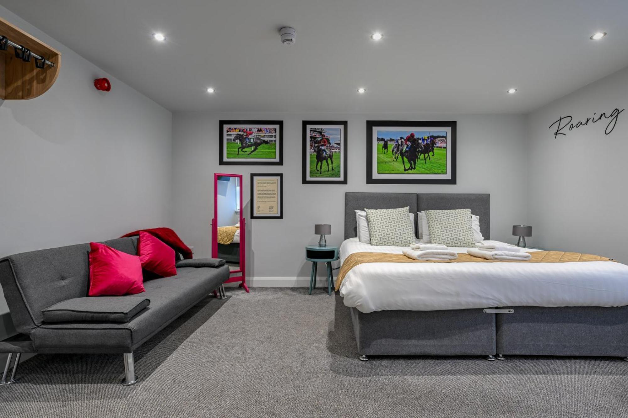 Stableside At Racecourse Hotel 3*